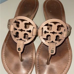 Tory Burch very worn size 7.5